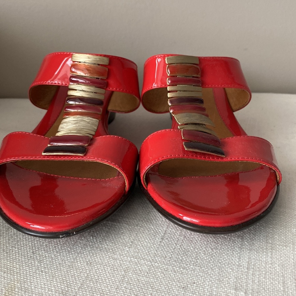 Sofft Coral Red Slide Sandal Size 9 NWT in box Patent Leather - Picture 4 of 8